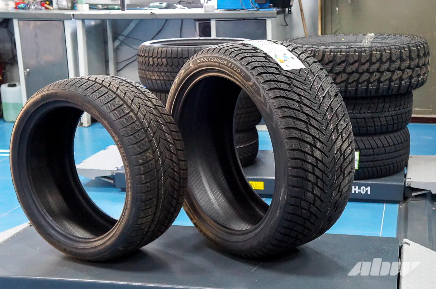 От «Белшины» до Continental и Bridgestone: на каких шинах ездят зимой сотрудники ABW