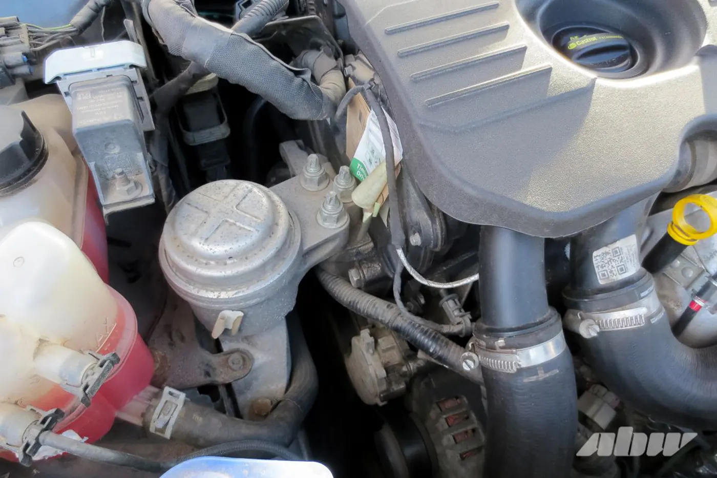 Ford_Mondeo_под_капотом