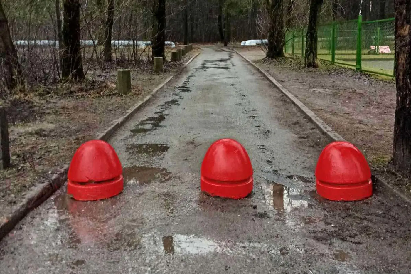 Как в Заводском районе Минска решили проблему с парковкой в парке