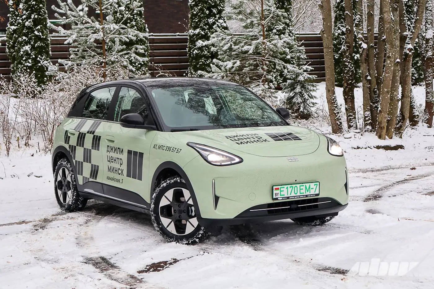 Хит китайского рынка в белорусских реалиях: тест-драйв Geely EX2