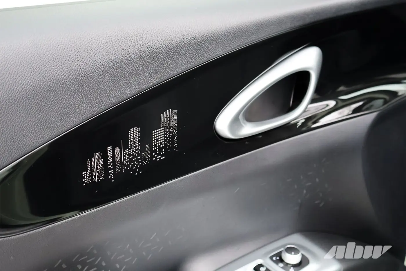 Хит китайского рынка в белорусских реалиях: тест-драйв Geely EX2