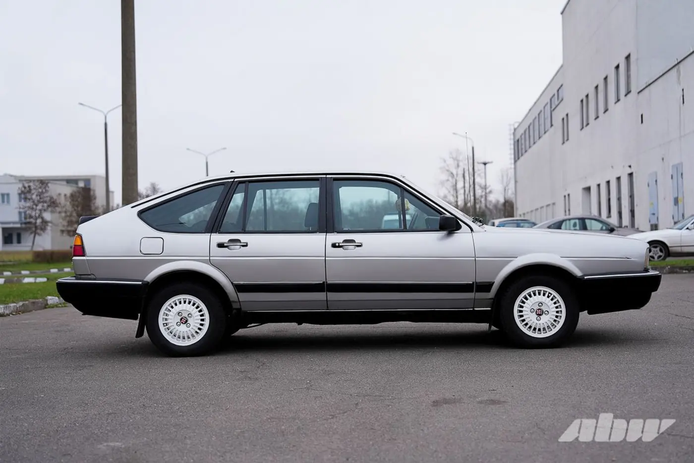 «Он похож на DeLorean»: семейная история восстановления Passat B2