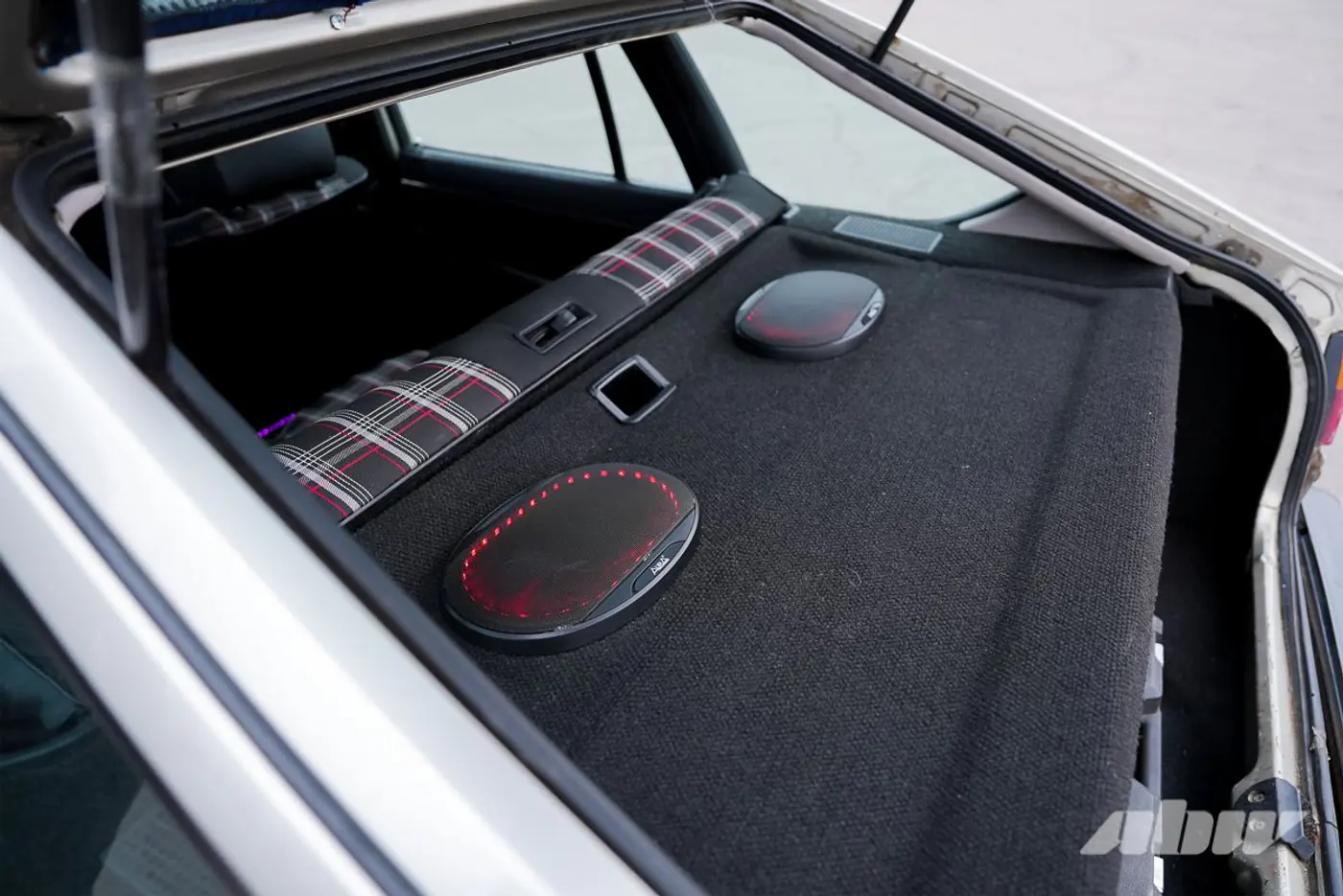 «Он похож на DeLorean»: семейная история восстановления Passat B2