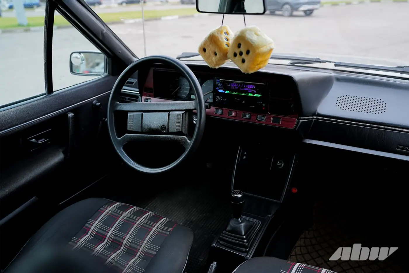 «Он похож на DeLorean»: семейная история восстановления Passat B2
