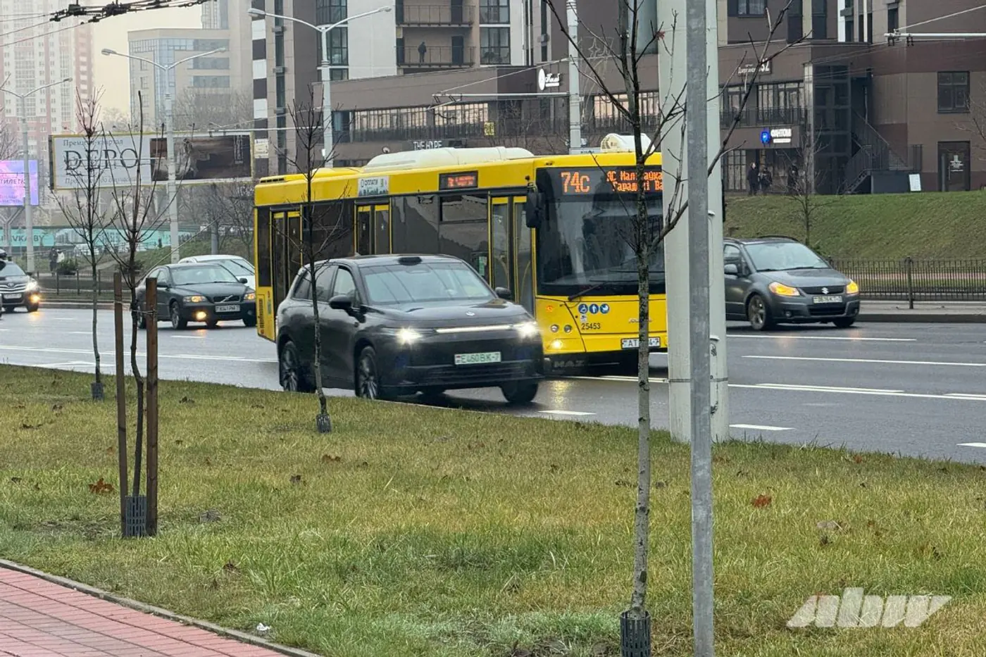Прикинуться «электричкой»: полоса общественного транспорта глазами участников дорожного движения