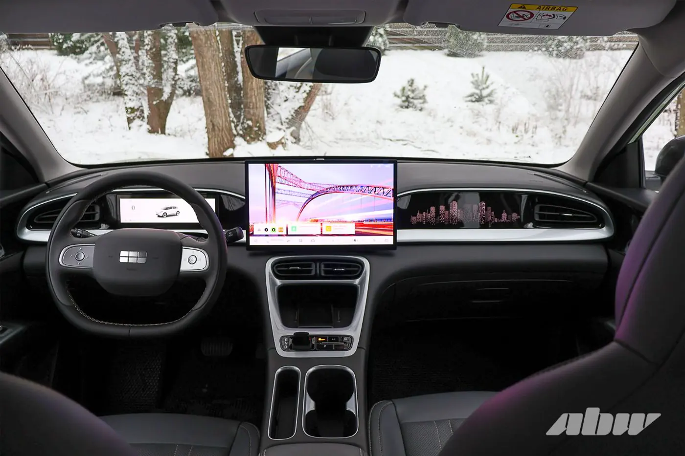 Хит китайского рынка в белорусских реалиях: тест-драйв Geely EX2