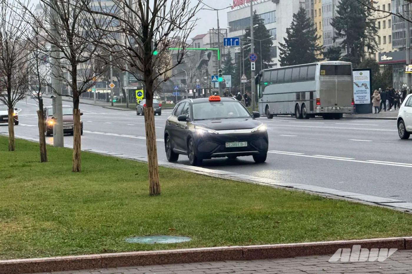 Прикинуться «электричкой»: полоса общественного транспорта глазами участников дорожного движения