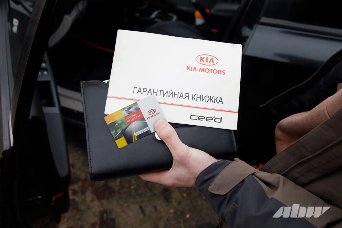 «Поймал респект даже от владельца S-класса»: наблюдаем за трансформацией Kia Ceed