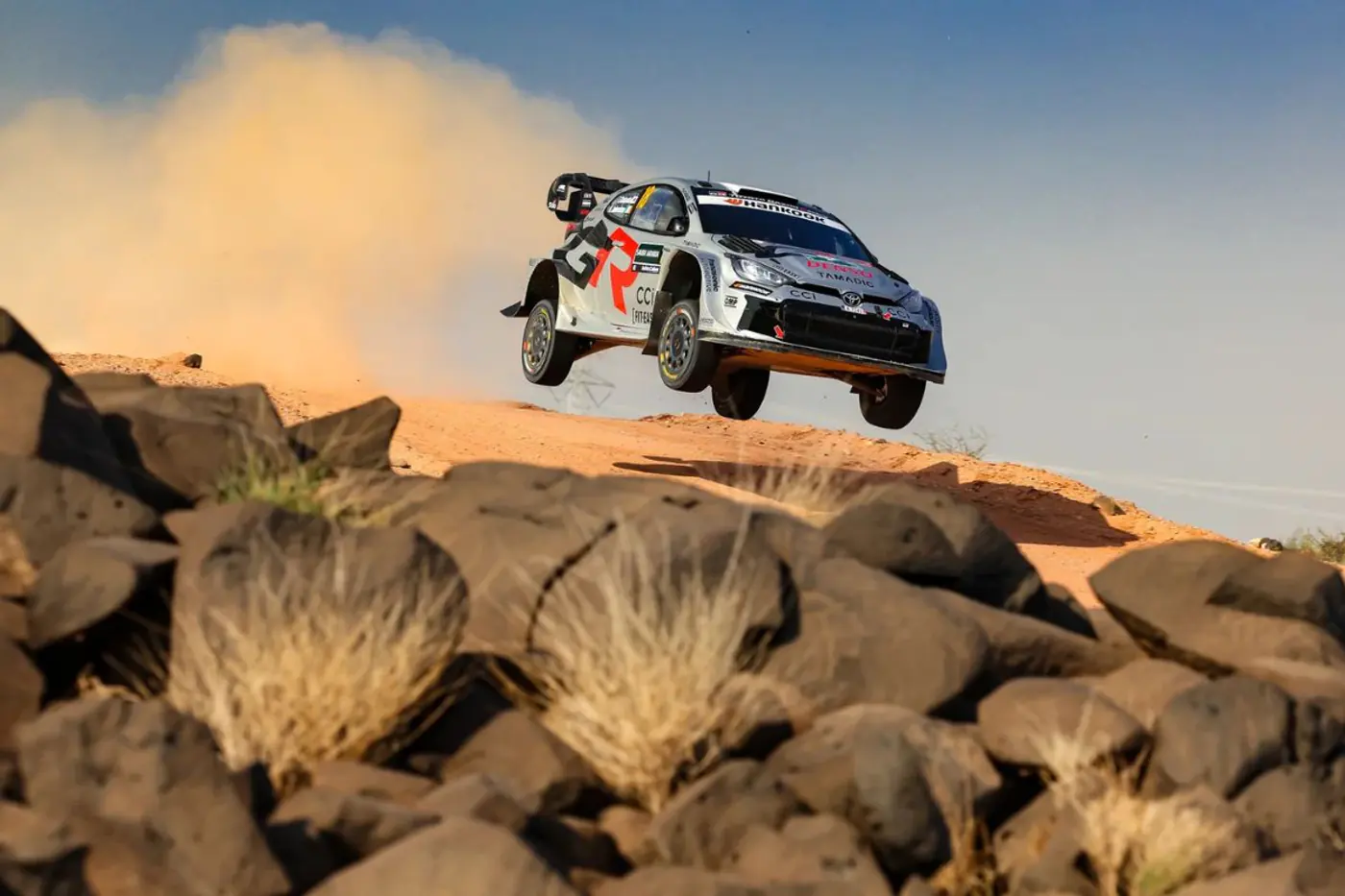 Ожье взял девятый титул в WRC и стал самым возрастным чемпионом мира по ралли