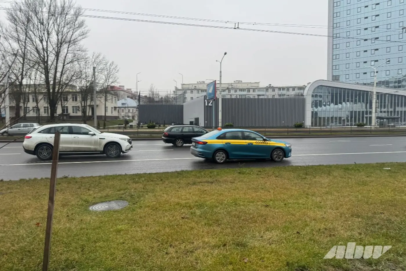 Прикинуться «электричкой»: полоса общественного транспорта глазами участников дорожного движения