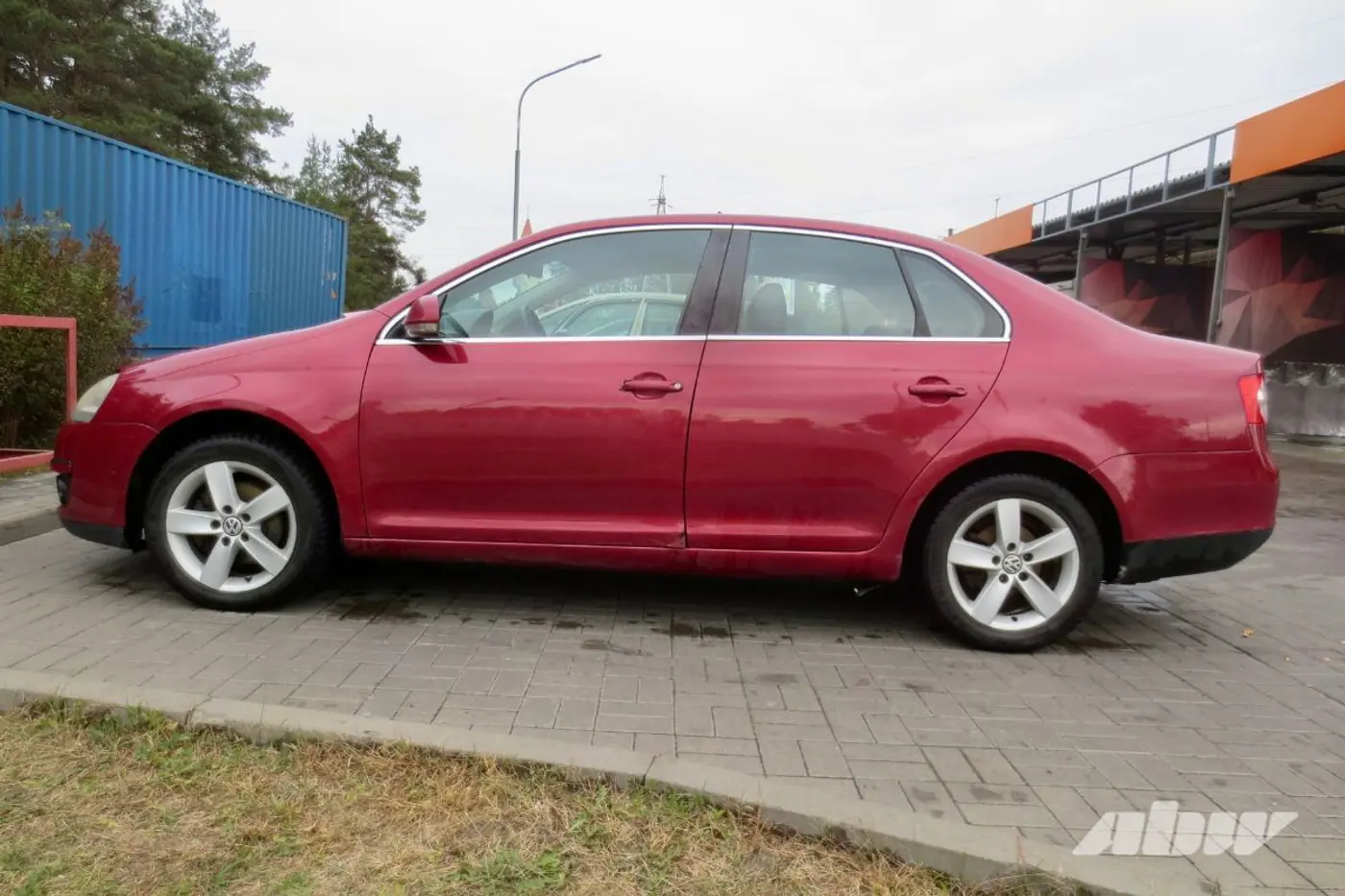 «Эксперименты с краской вышли боком»: мнение владельца VW Jetta