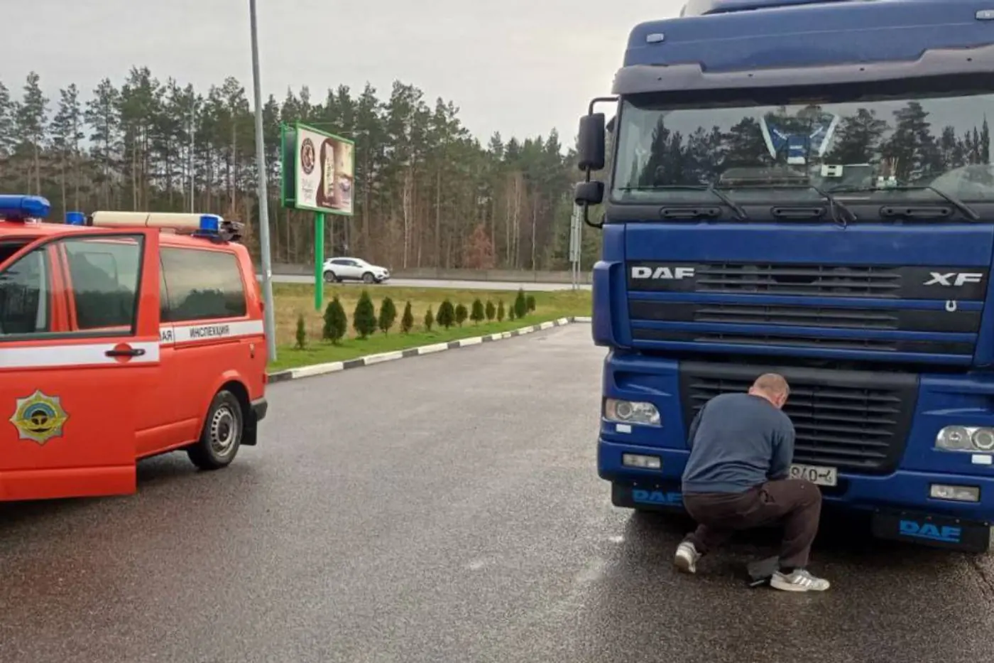 Водители грузовиков поплатились за скрытые номерные знаки. Каков штраф?