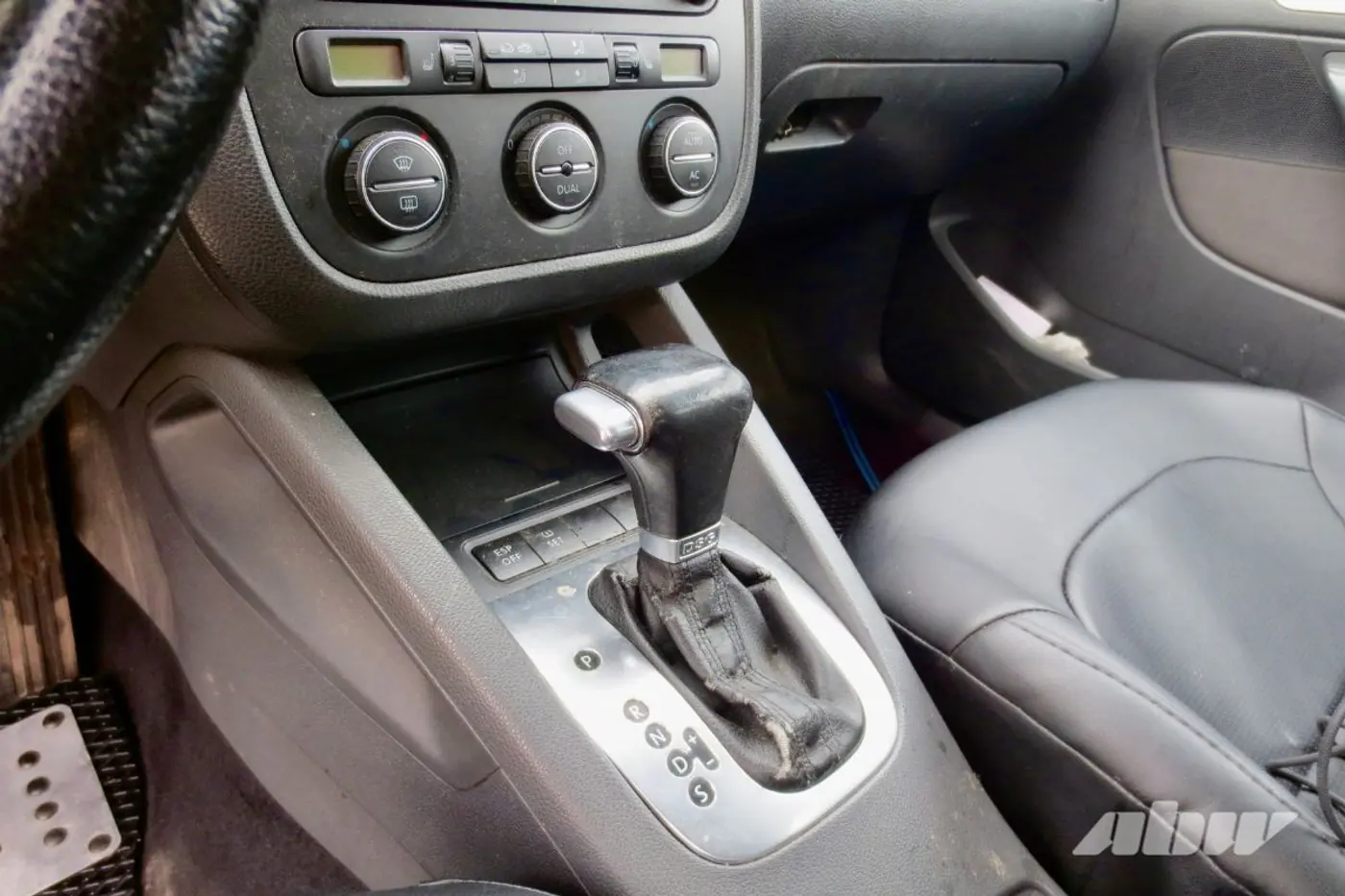 VW_Jetta_АКП