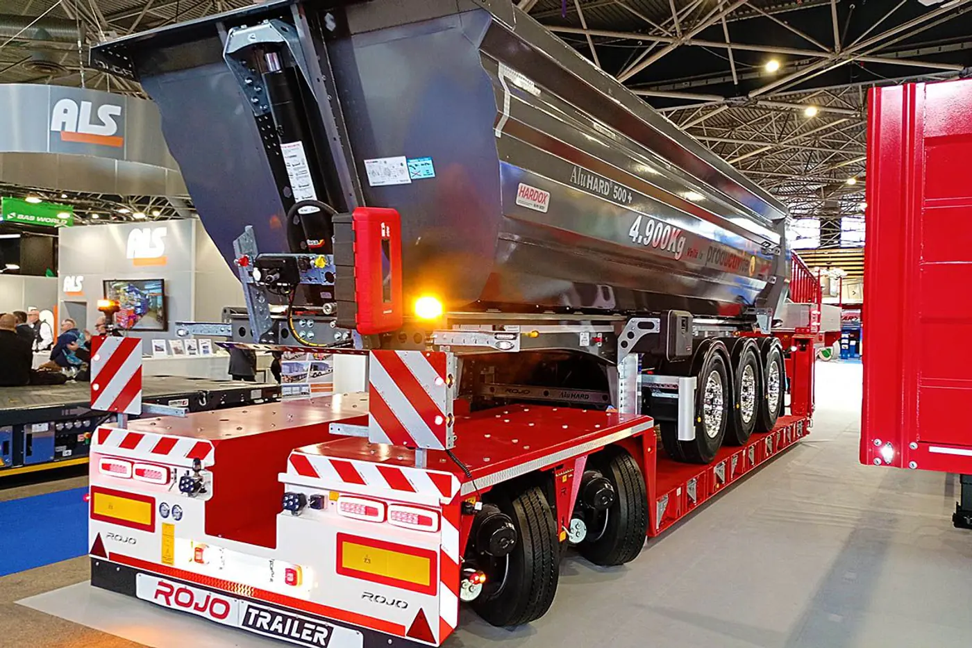 Европейский комтранс: что показали на выставке Solutrans-2025