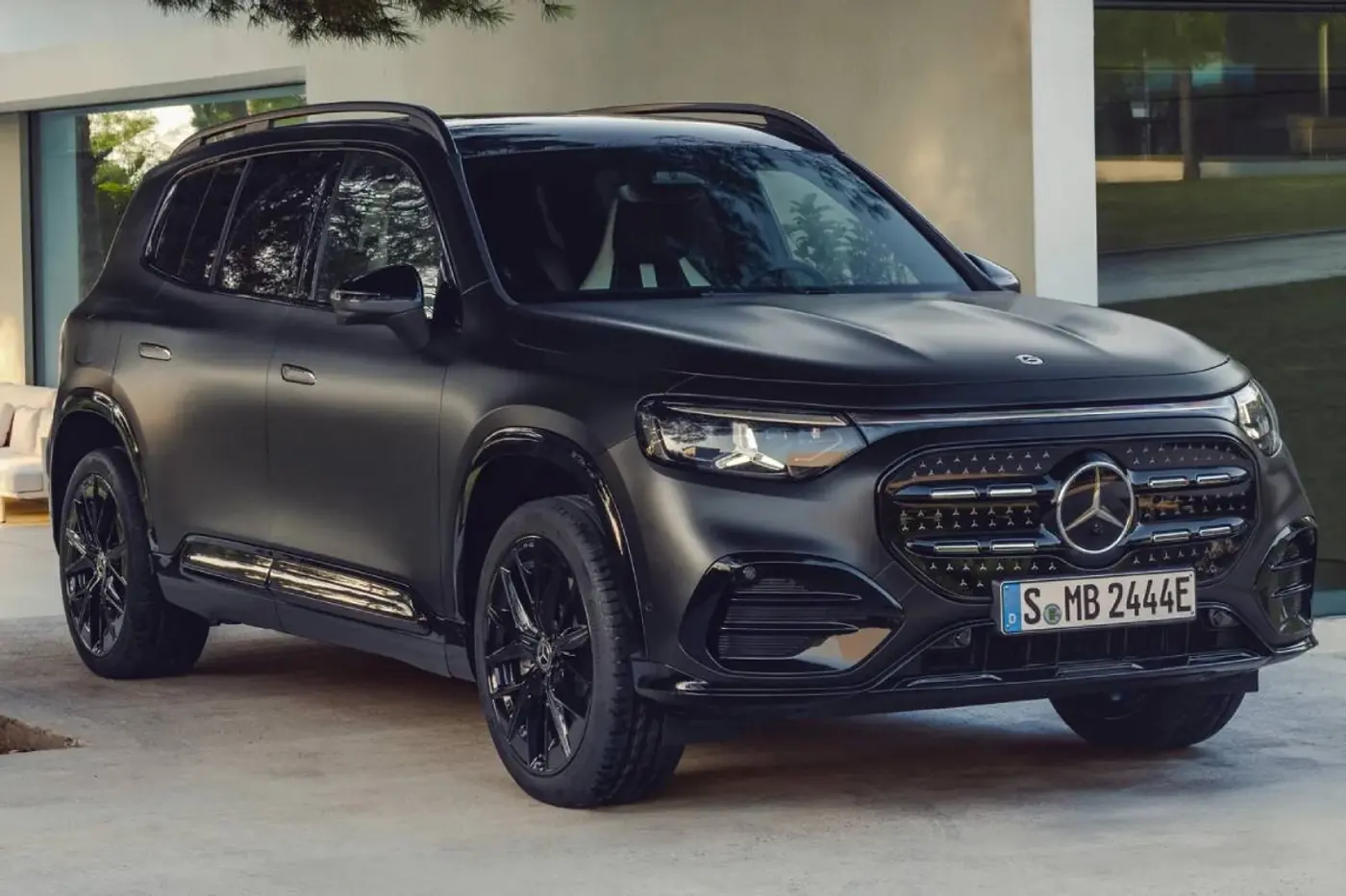 Mercedes-Benz GLB стал электрокаром – известна цена