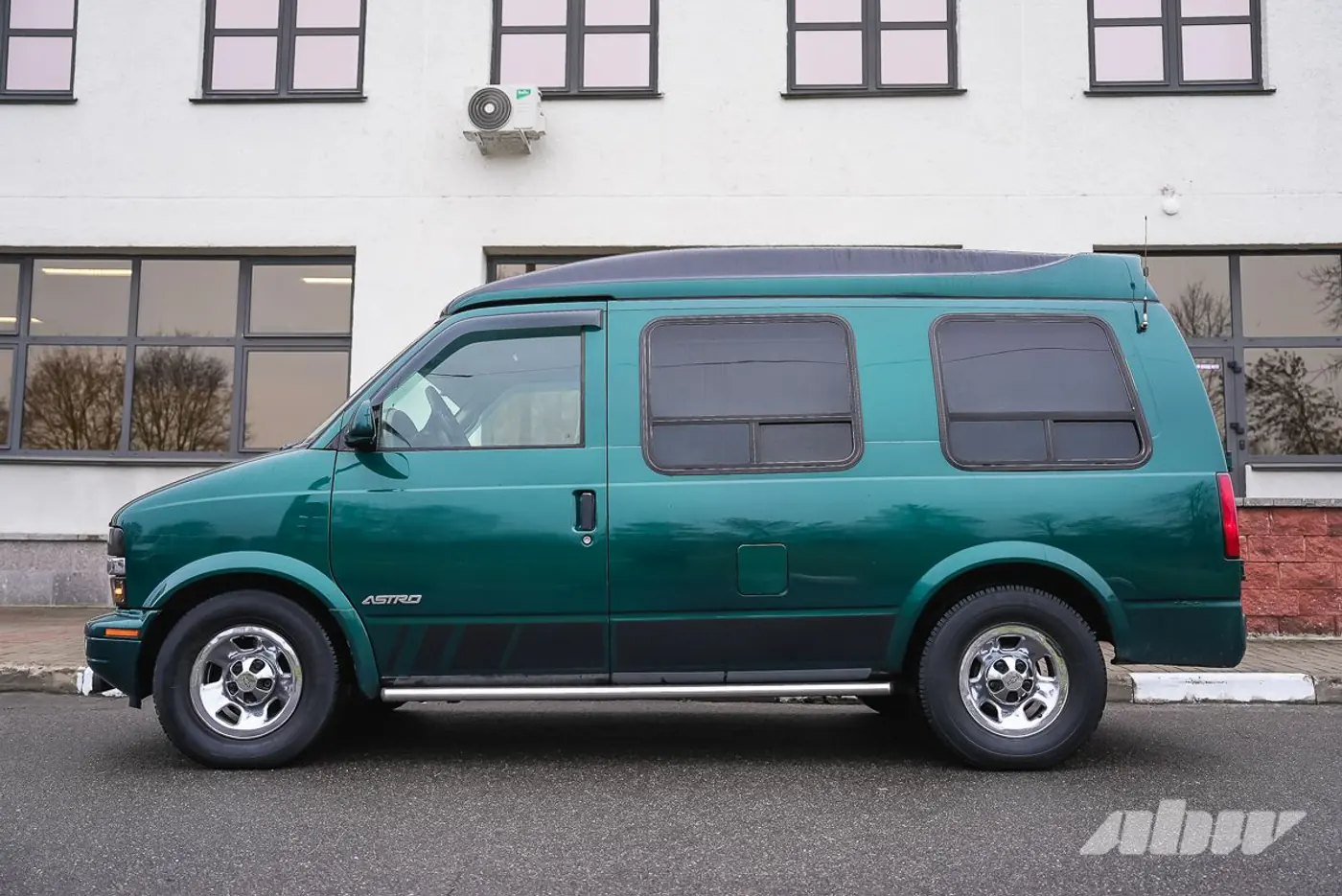 «Мне нравится в этом автомобиле всё!»: вторая жизнь редкого Chevrolet Astro Van