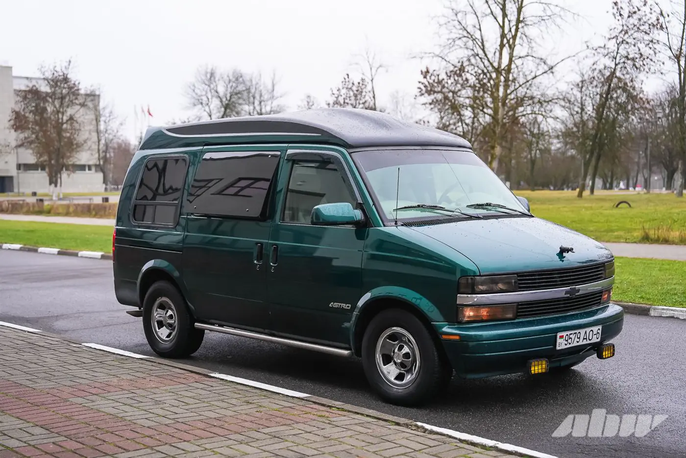 «Мне нравится в этом автомобиле всё!»: вторая жизнь редкого Chevrolet Astro Van