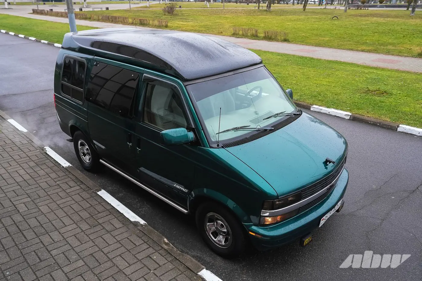 «Мне нравится в этом автомобиле всё!»: вторая жизнь редкого Chevrolet Astro Van
