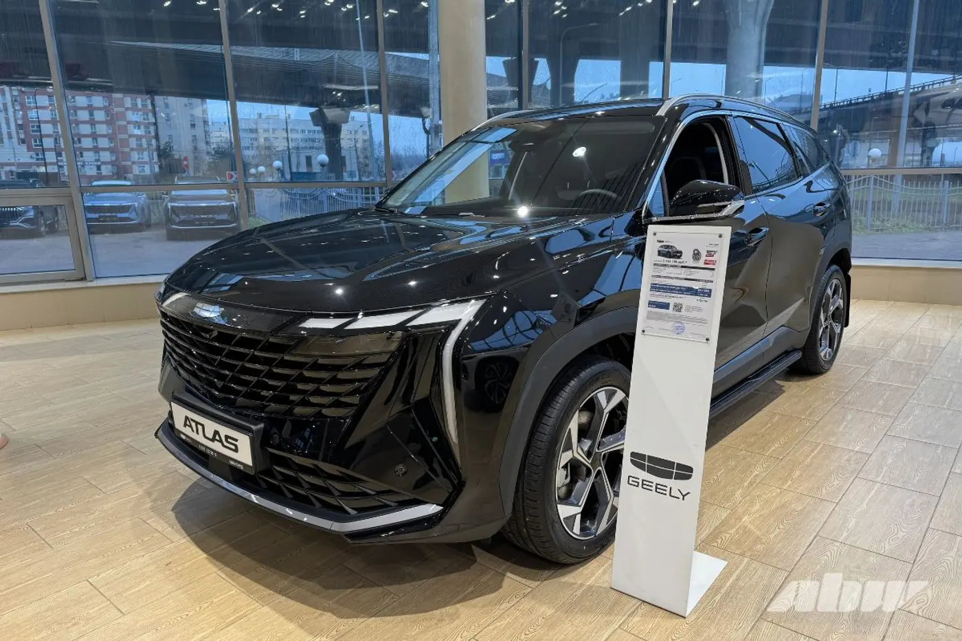 BELGEE, Geely и LADA – сравнили цены в России и Беларуси