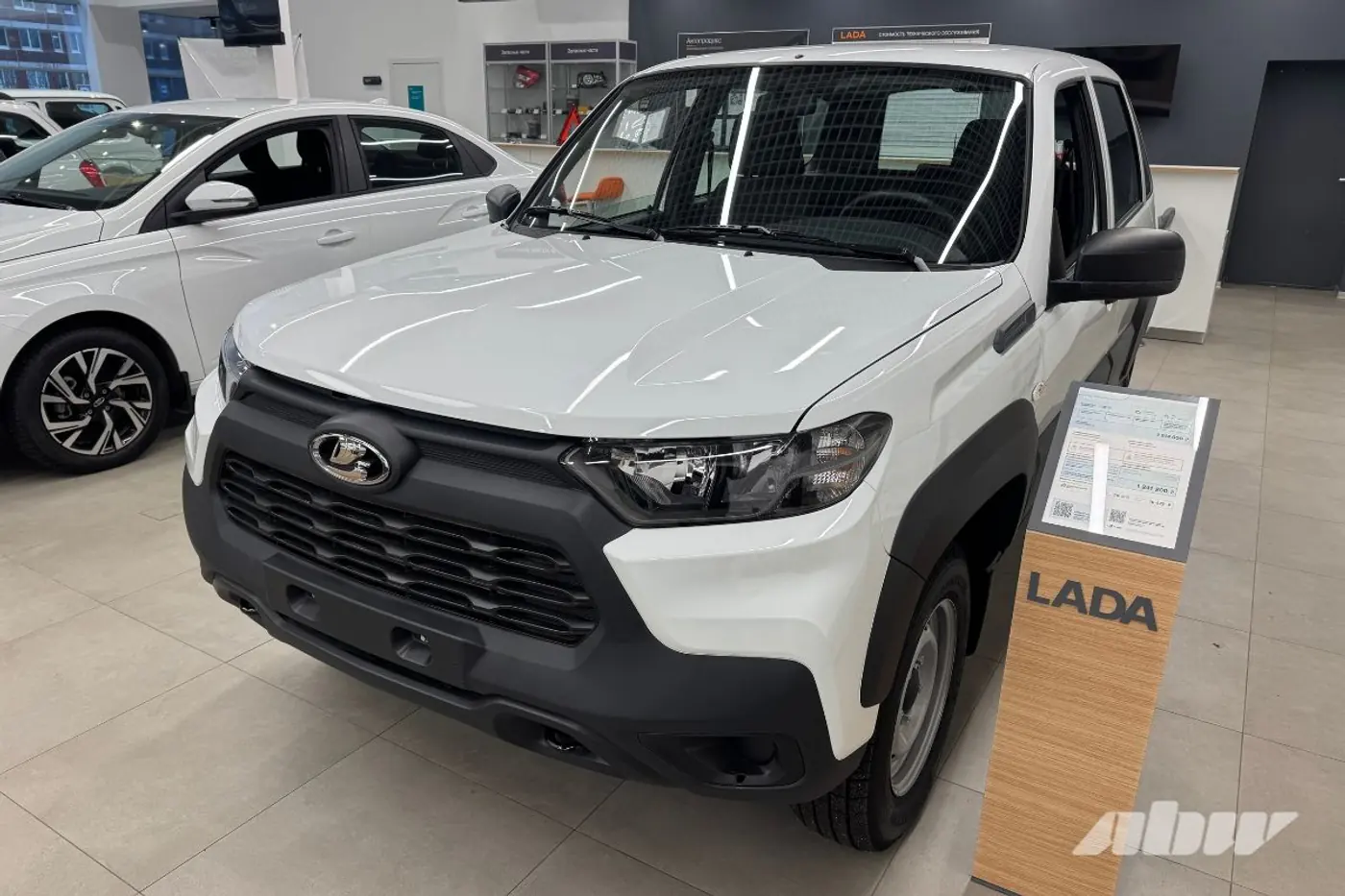 BELGEE, Geely и LADA – сравнили цены в России и Беларуси