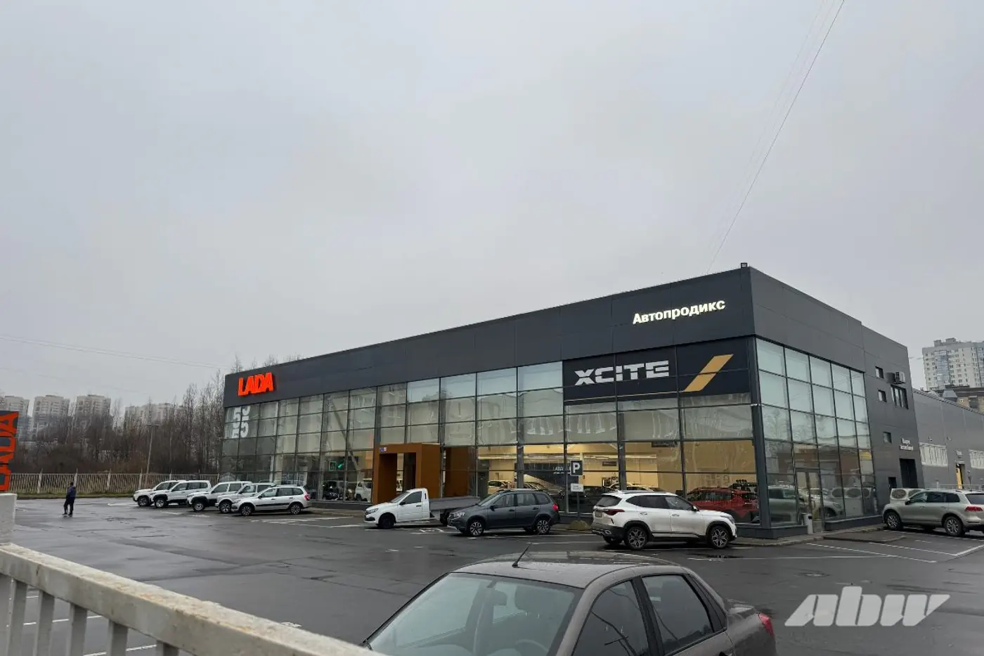 BELGEE, Geely и LADA – сравнили цены в России и Беларуси