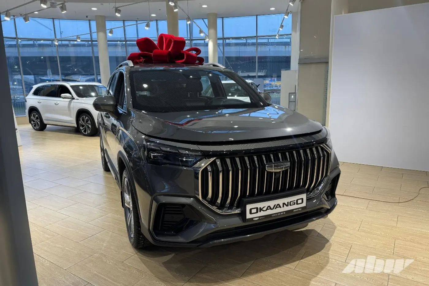 BELGEE, Geely и LADA – сравнили цены в России и Беларуси