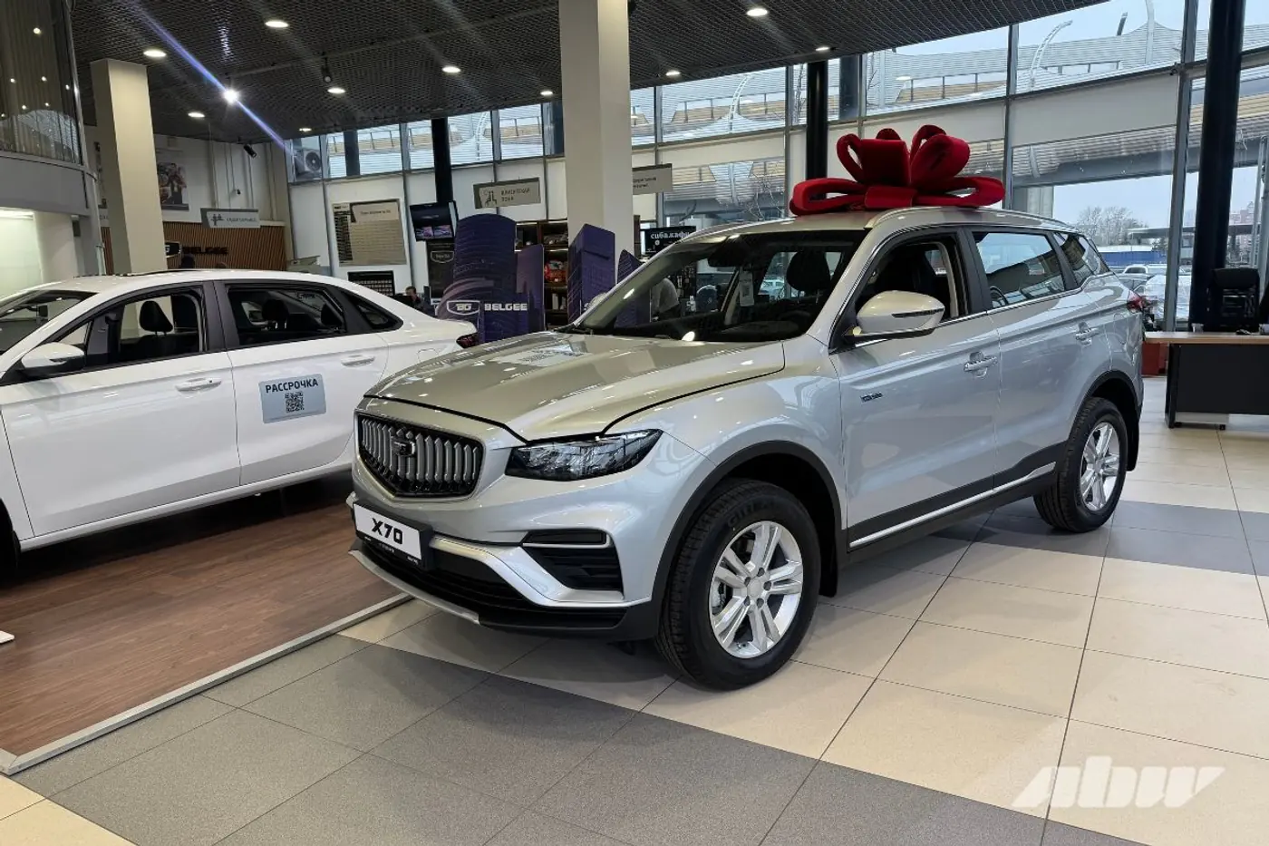 BELGEE, Geely и LADA – сравнили цены в России и Беларуси