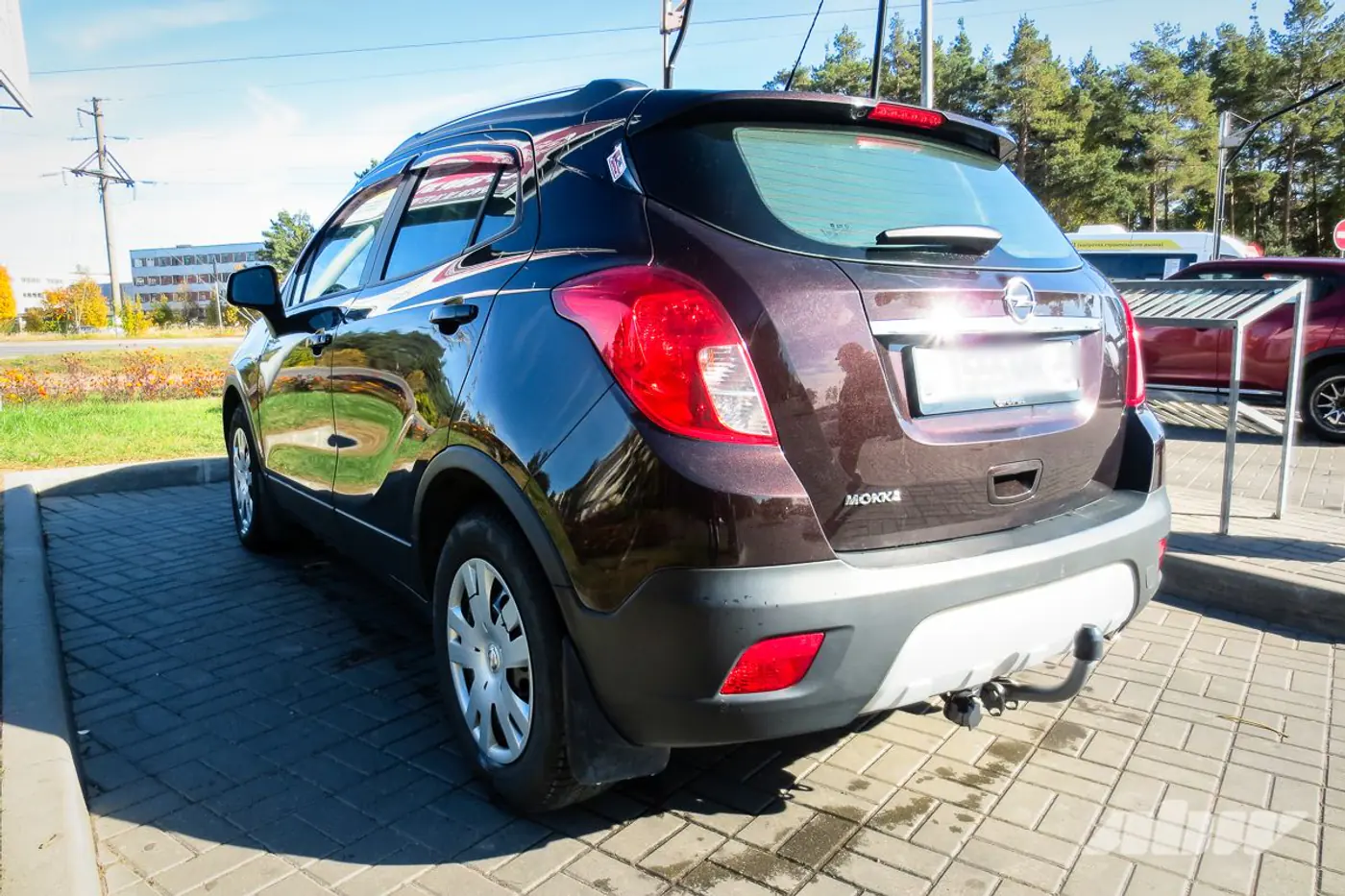 Opel_Mokka_спереди_слева