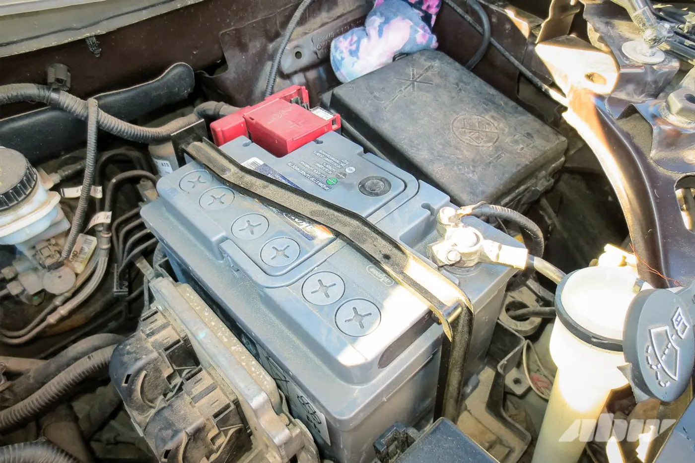 Opel_Mokka_АКБ