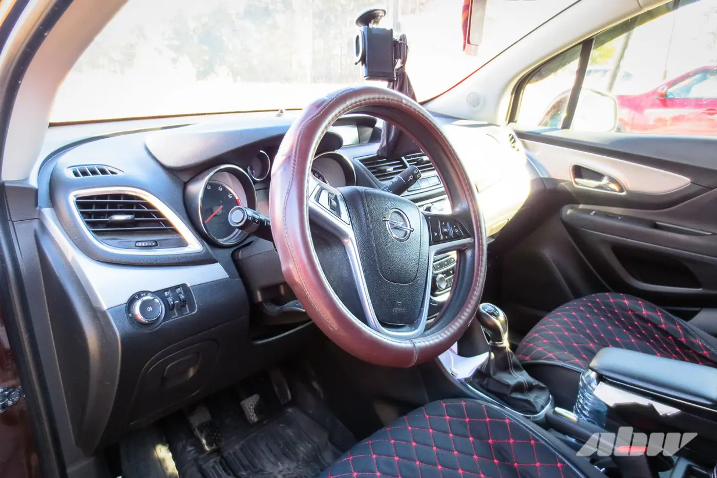 Opel_Mokka_руль