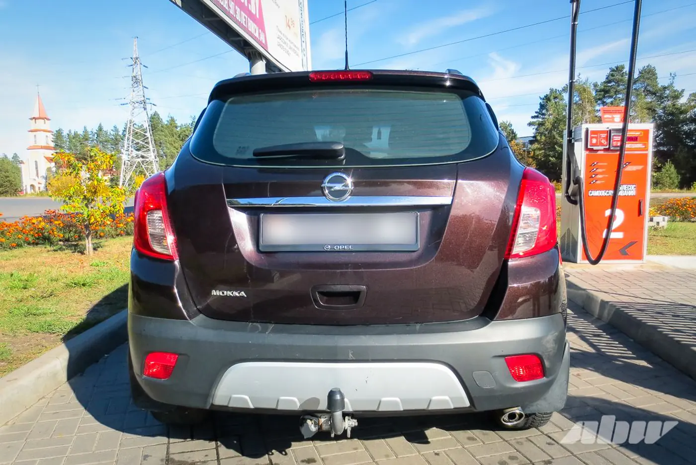 Opel_Mokka_сзади