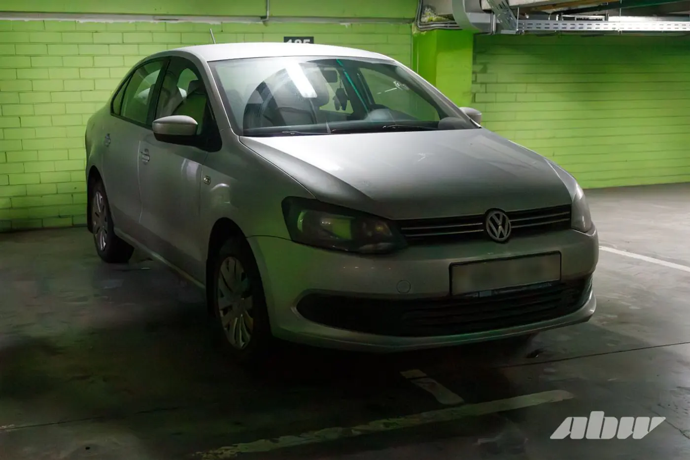 «Отдельный вид искусства»: эти минские паркинги вызывают трудности у водителей