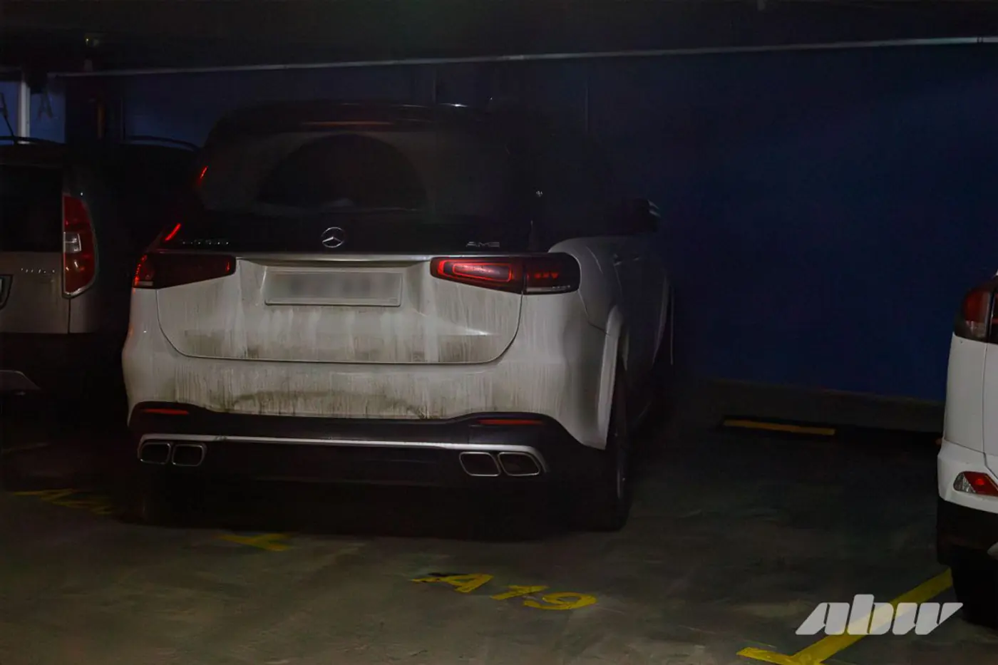 «Отдельный вид искусства»: эти минские паркинги вызывают трудности у водителей