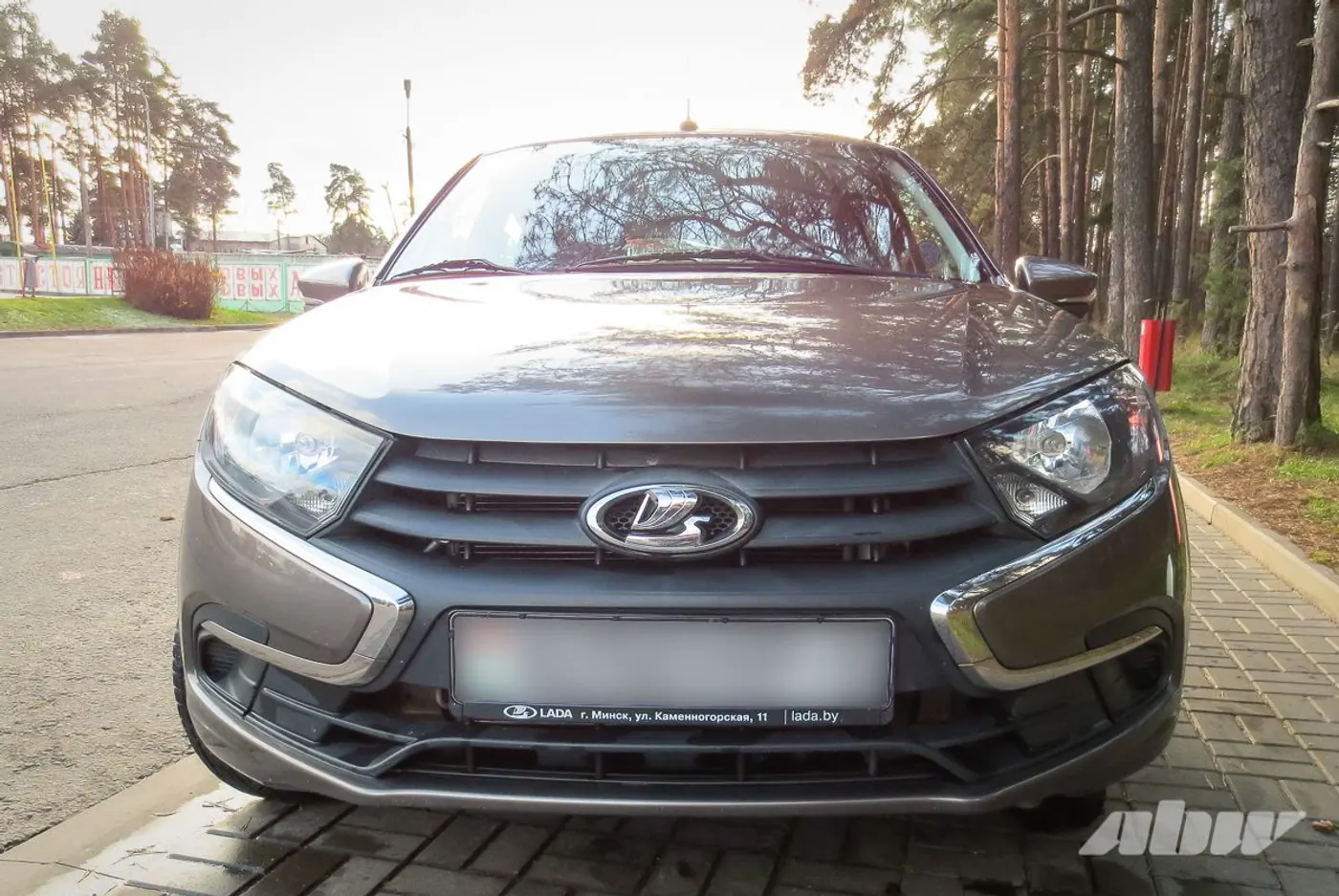 Lada_Granta_спереди