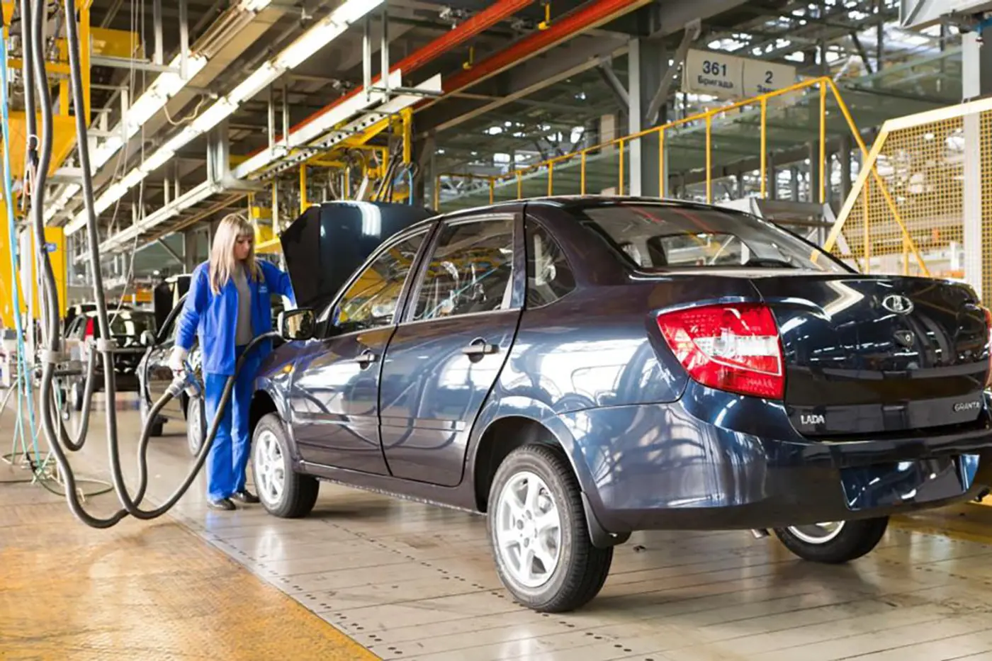 «Автоваз» отзывает 33,5 тыс. автомобилей Lada Granta. В чем причина?
