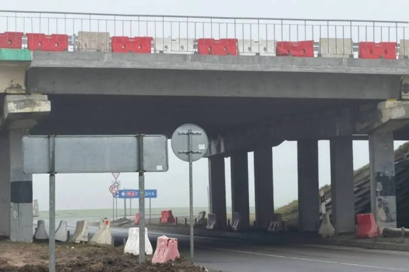 Официально: путепровод на трассе М6 открыт для движения