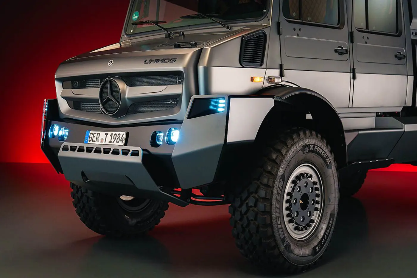 Mercedes-Benz представила шоу-трак Unimog в стиле «Люкс»