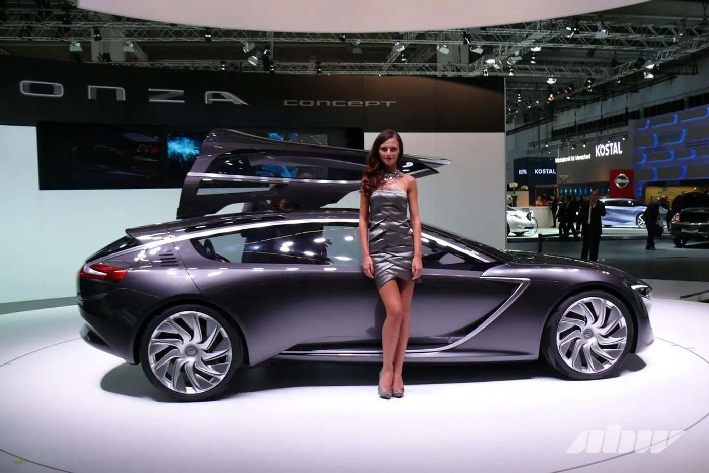 Нескучные Opel: вспоминаем самые смелые концепты марки