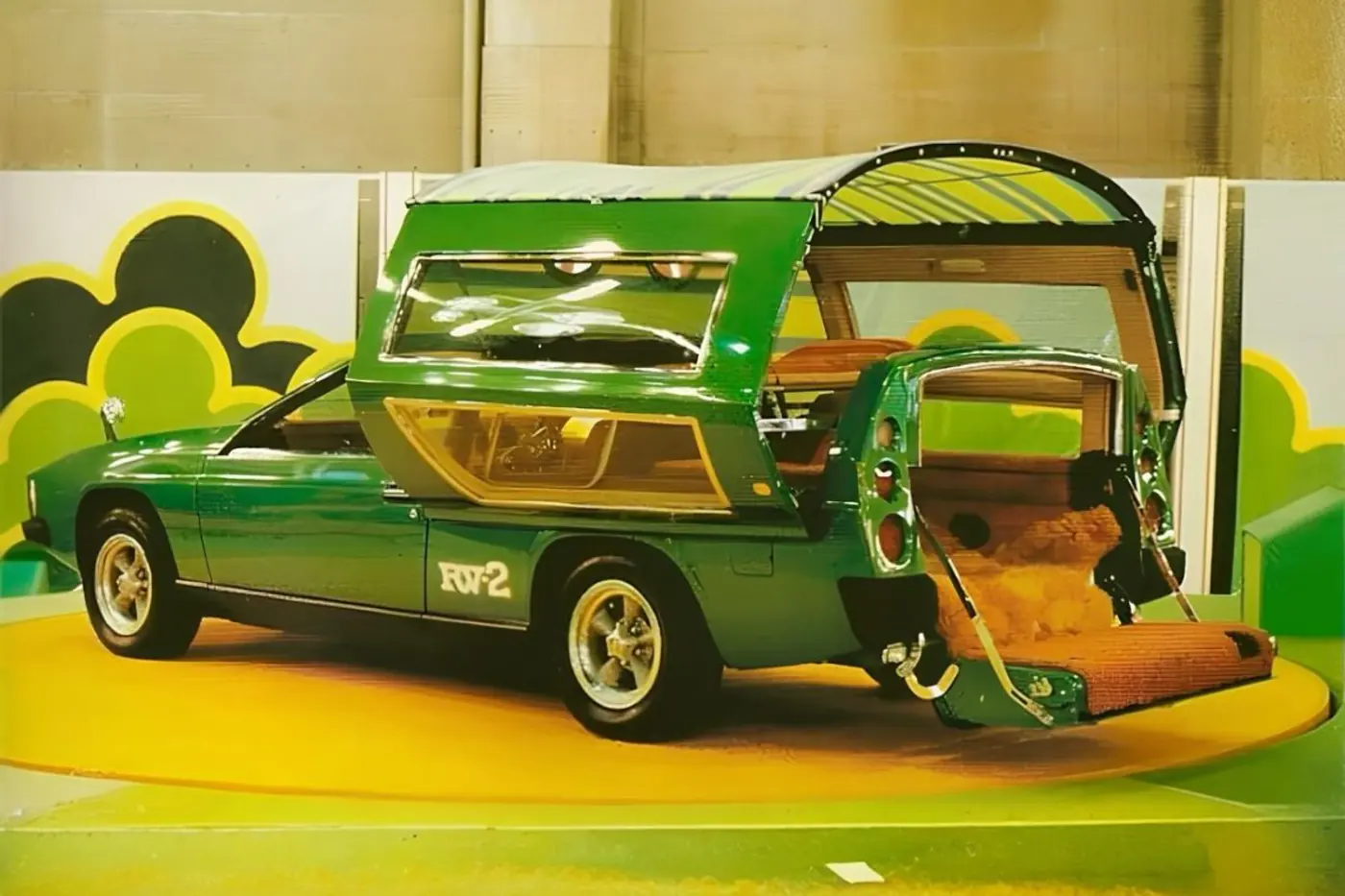 От спорткара к палатке: почему Toyota RV-2 опередила свое время на полвека