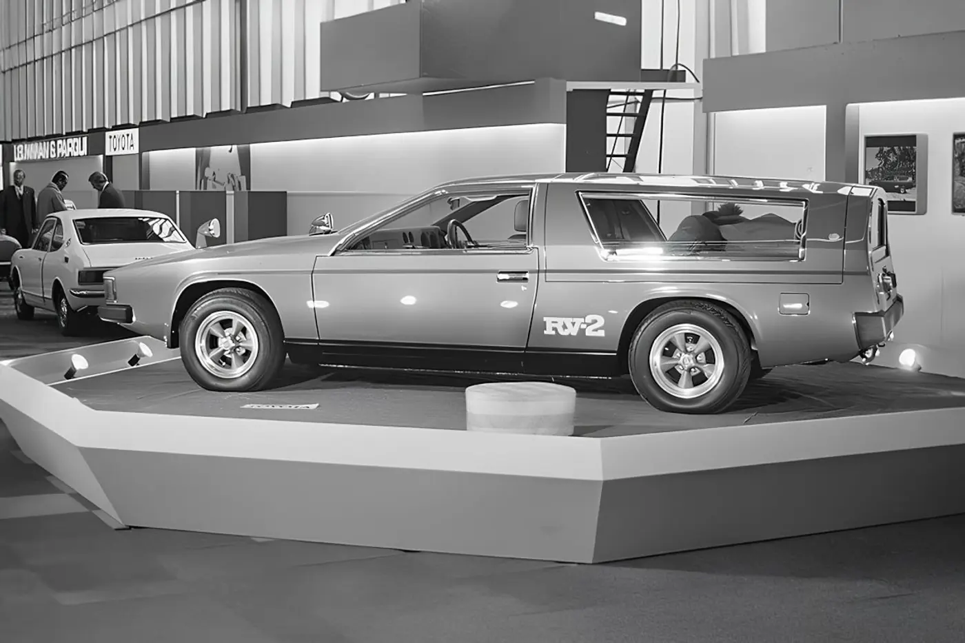 От спорткара к палатке: почему Toyota RV-2 опередила свое время на полвека