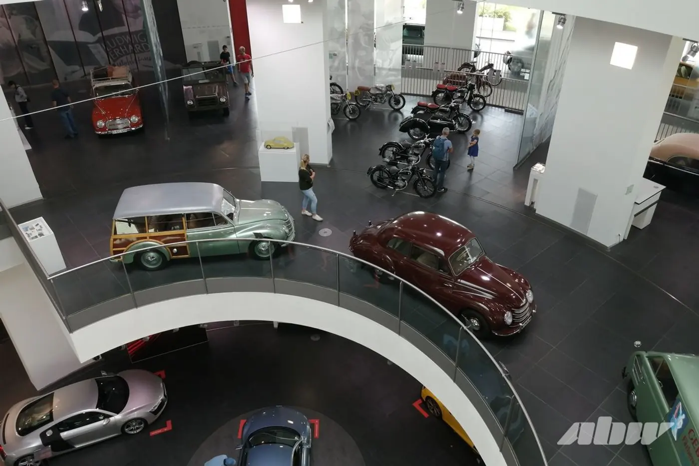 Дом «четырех колец». Экскурсия по музею Audi в Ингольштадте: часть первая