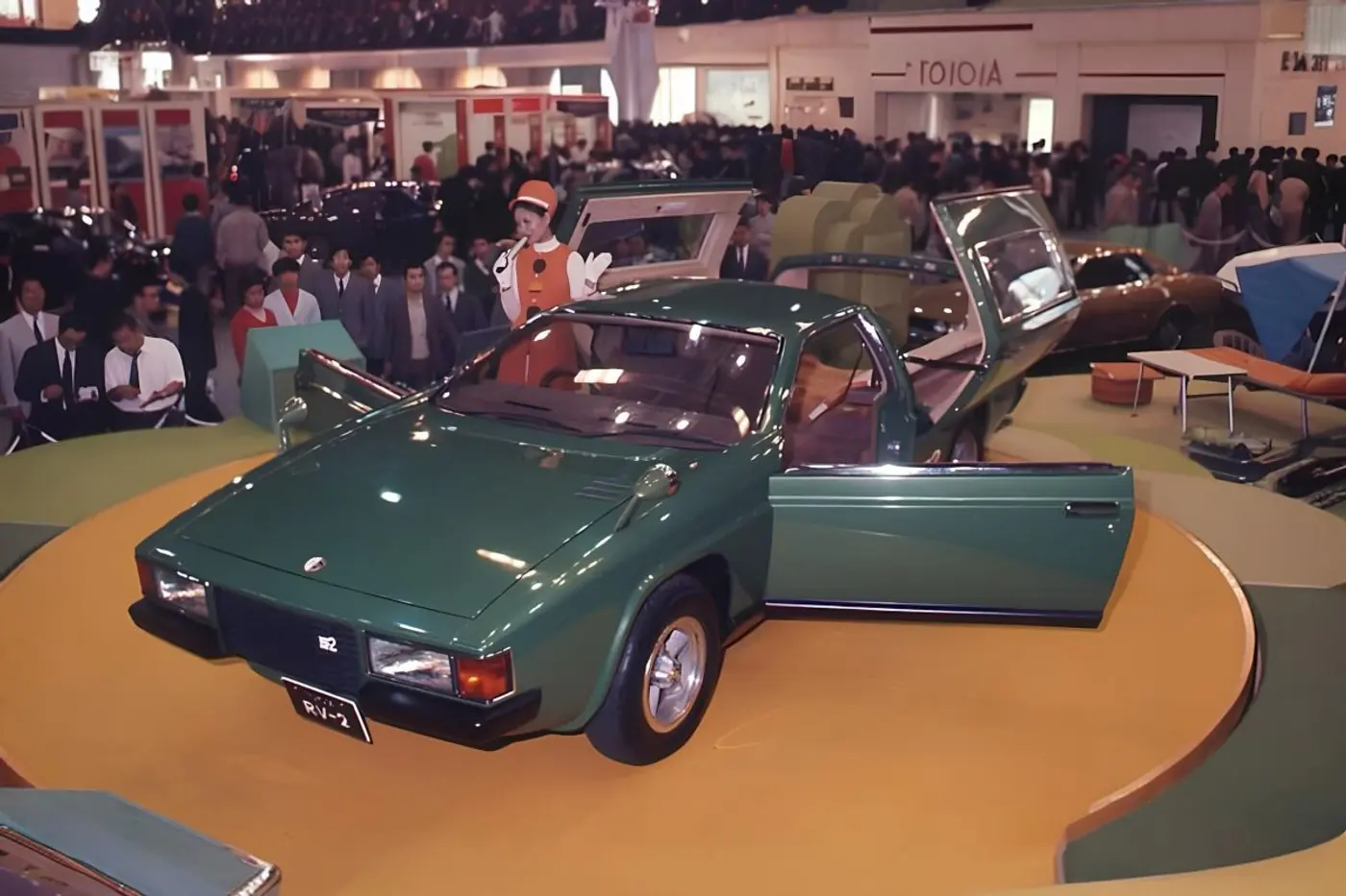 От спорткара к палатке: почему Toyota RV-2 опередила свое время на полвека