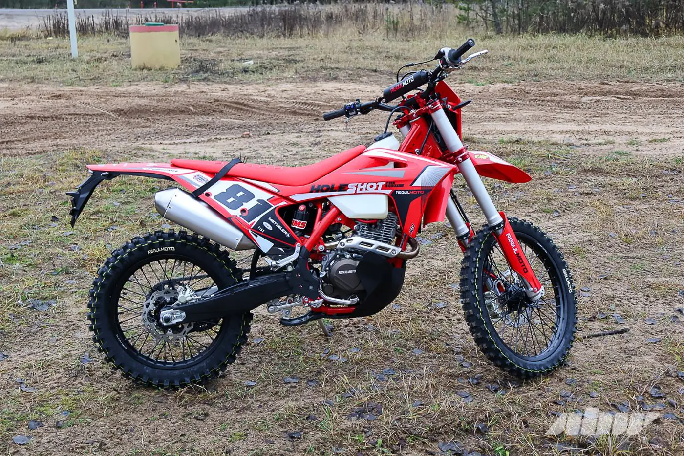 «Валит будь здоров»: тест эндуро-мотоцикла Regulmoto Holeshot Red Edition