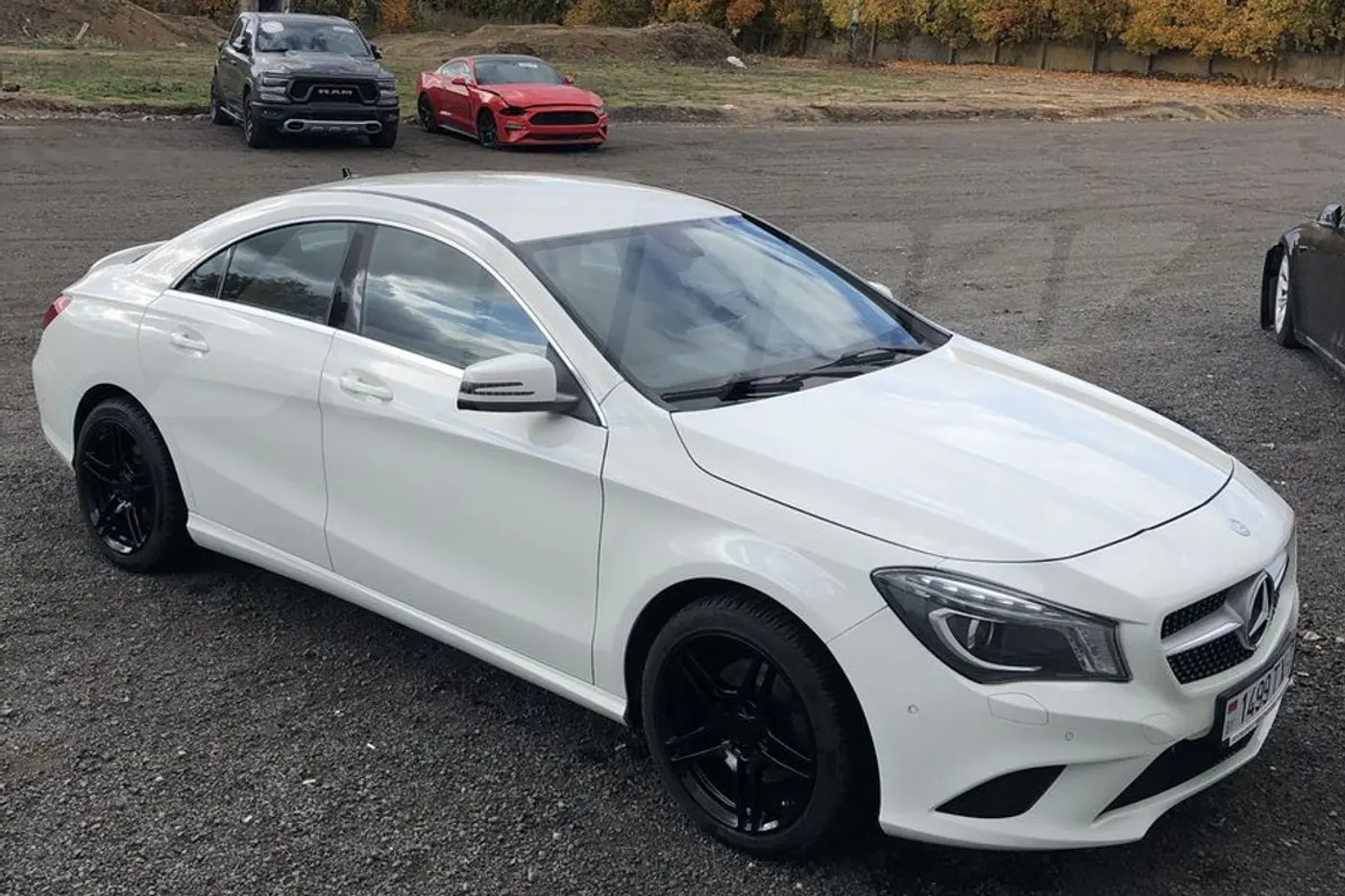 От «бюджетников» до Mercedes: смотрим автомобили с пробегом, выставленные на продажу в 2026-м