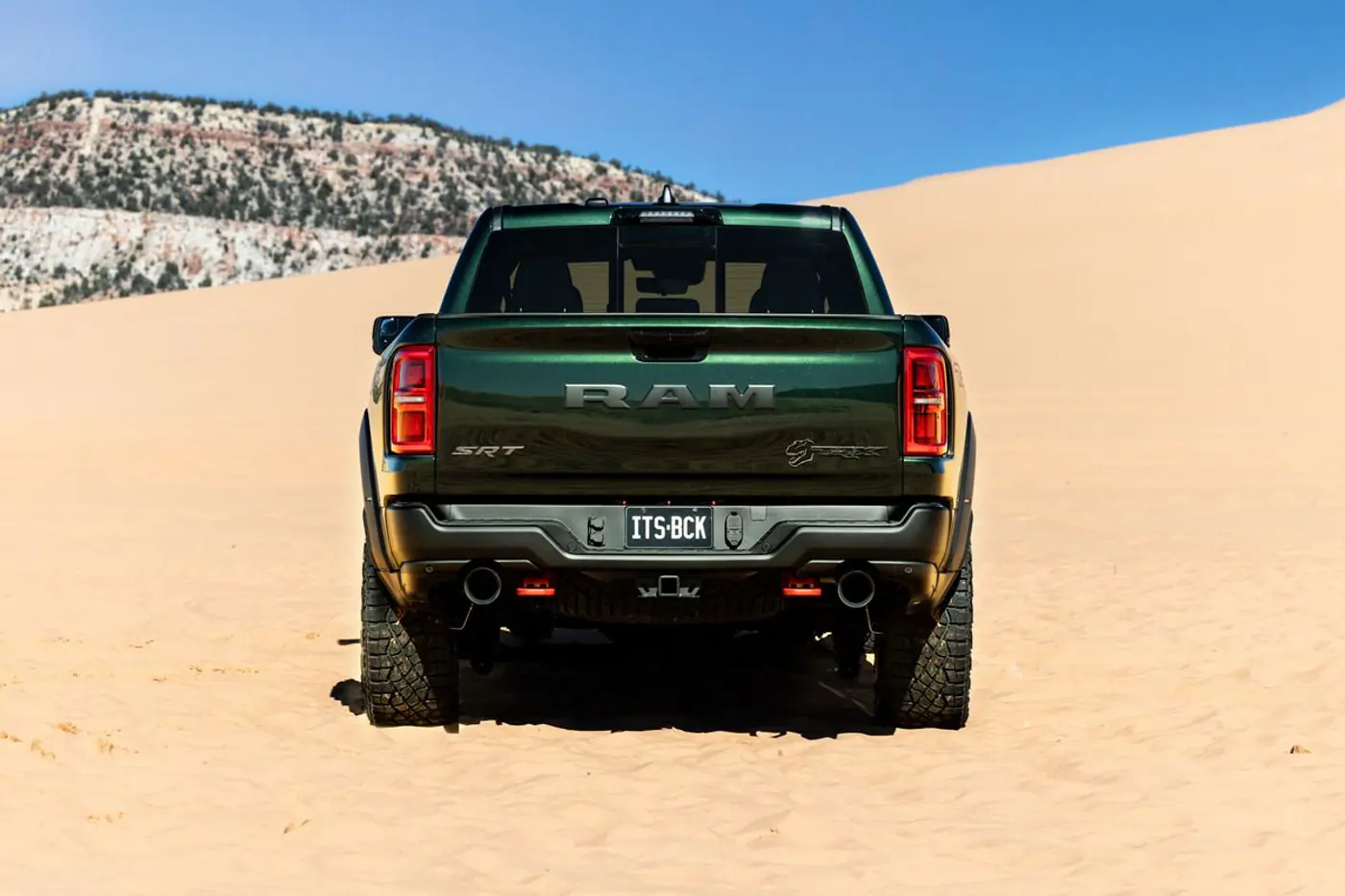 Новогодний дебют: представлен обновленный суперпикап Ram 1500 SRT TRX