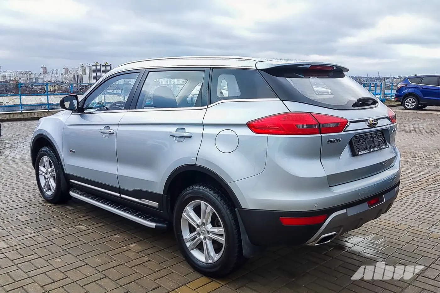 «Не сглазить бы»: мнение владельца Geely Atlas с пробегом спустя год после покупки