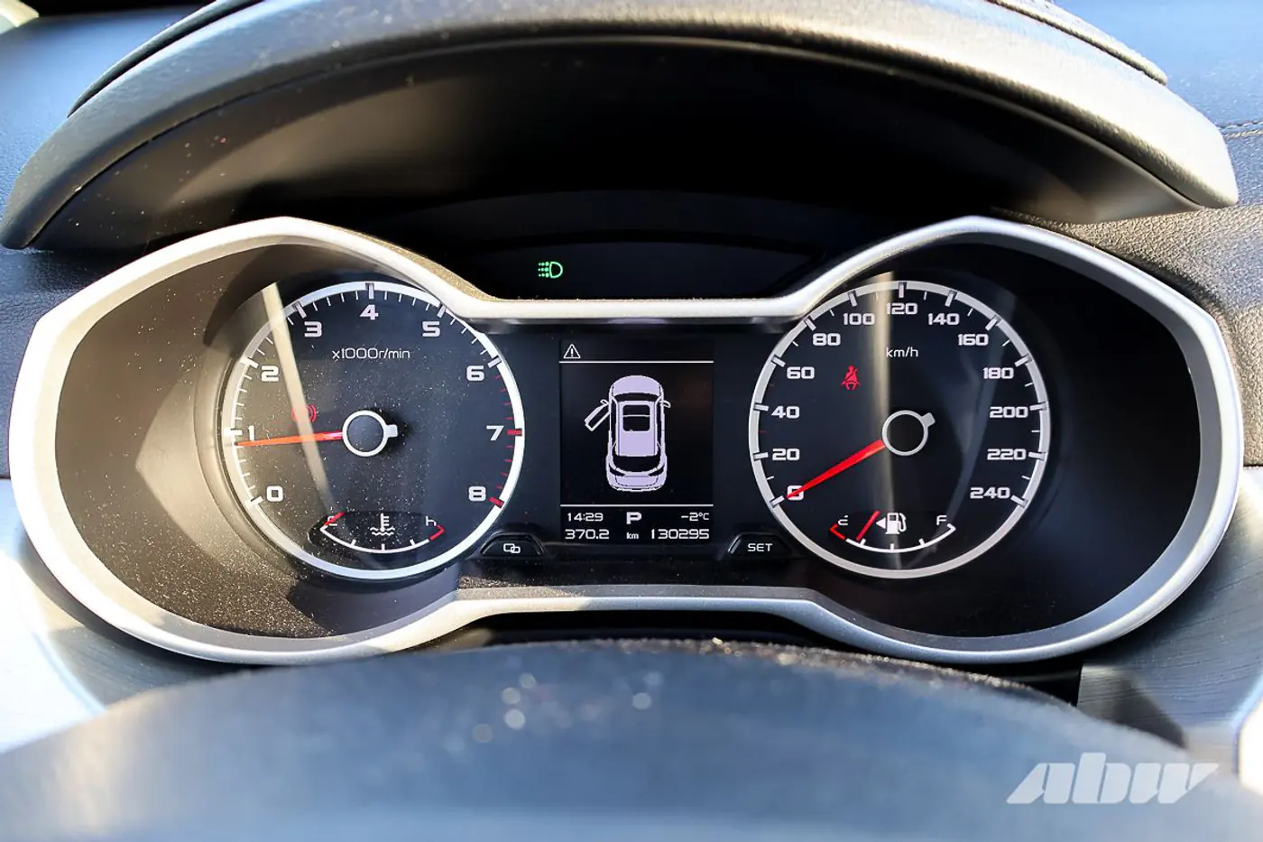 «Не сглазить бы»: мнение владельца Geely Atlas с пробегом спустя год после покупки