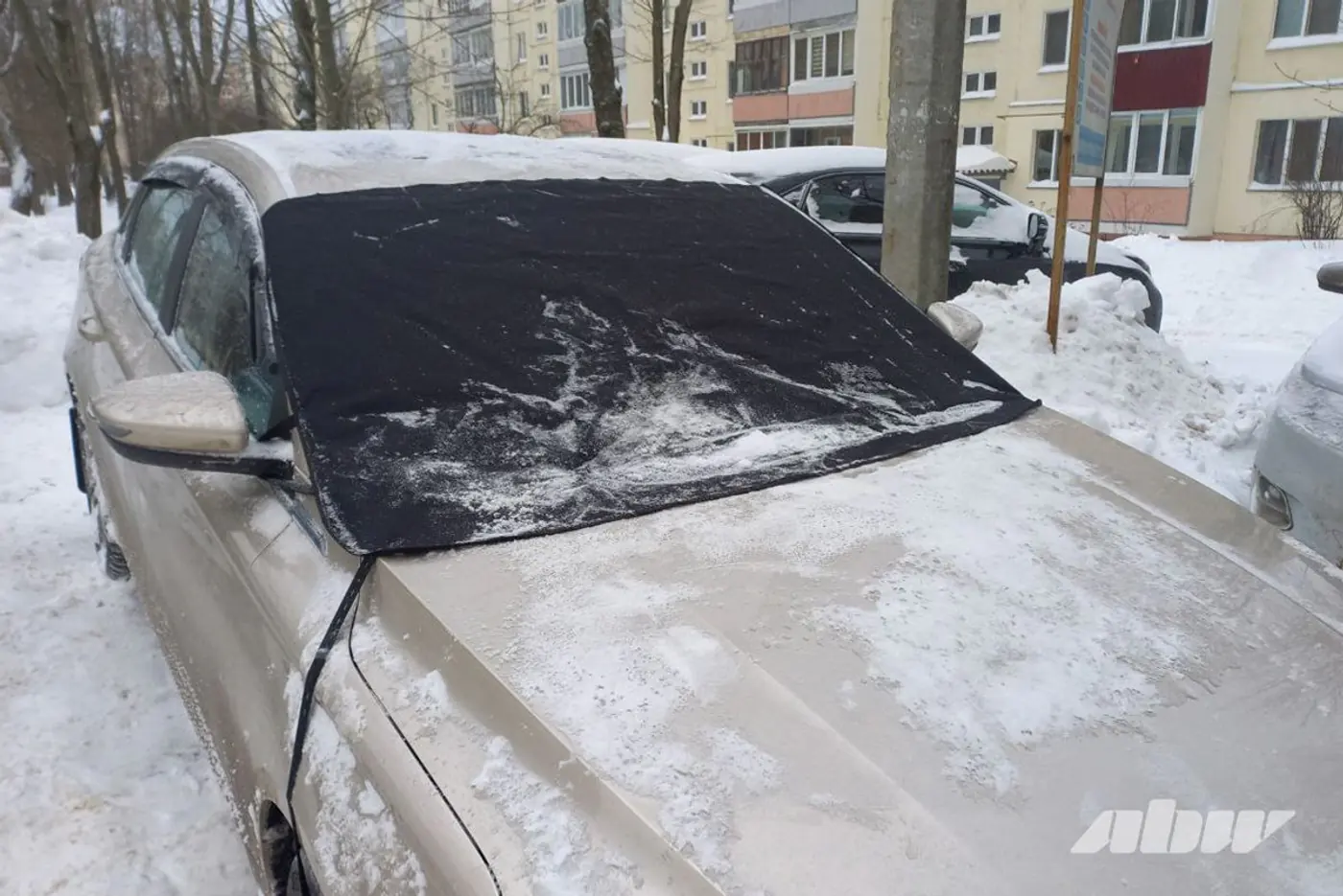 Как справиться со снегом: обзор приспособлений от фена до снегоочистительной машины
