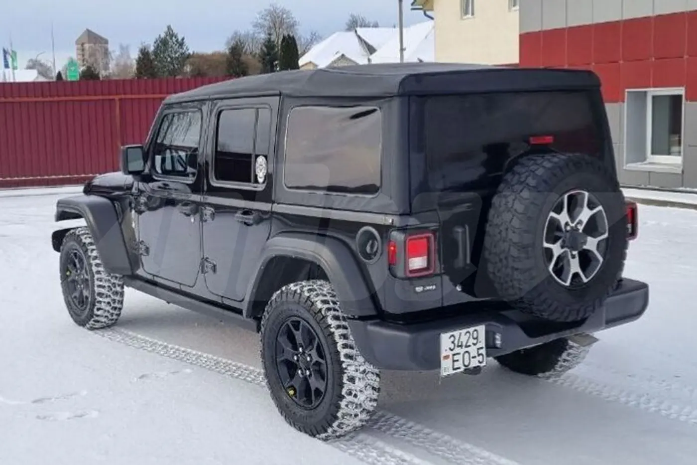 Полный привод решает: выбираем внедорожники для настоящей зимы из базы ABW