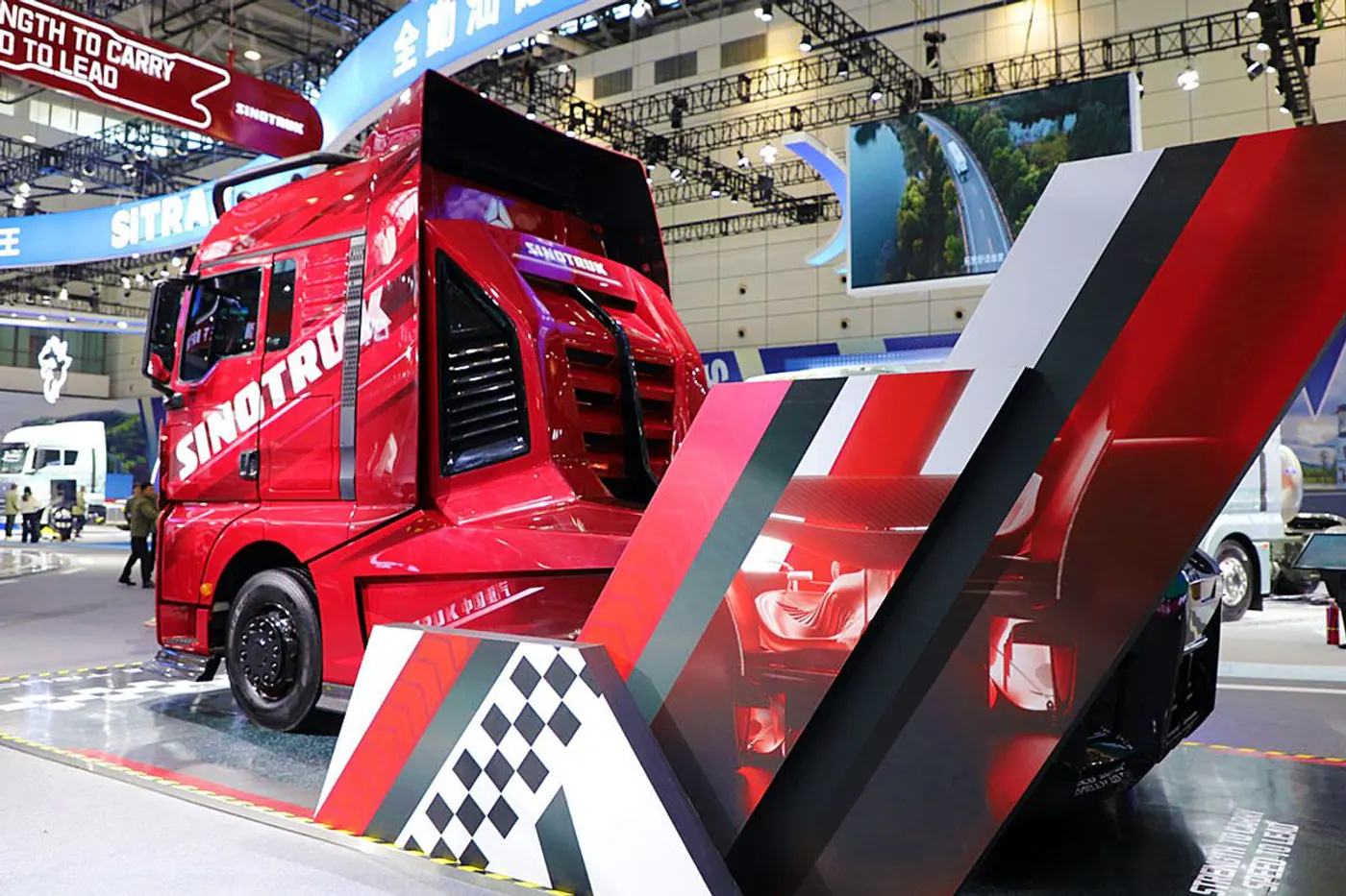 Гоночный грузовик Sitrak C9H – где можно увидеть «болид»